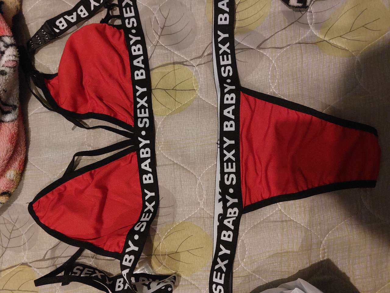 Plus Size Bra and Panty Elastic Sports Suit with Bold Letter
