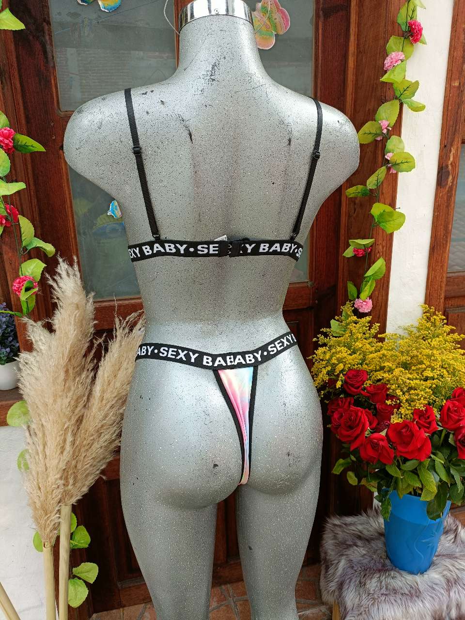 Plus Size Bra and Panty Elastic Sports Suit with Bold Letter