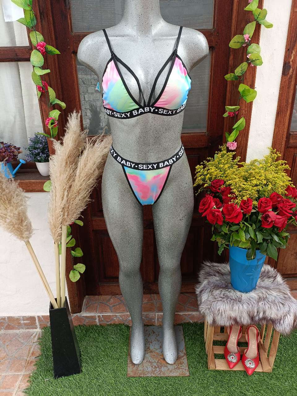 Plus Size Bra and Panty Elastic Sports Suit with Bold Letter