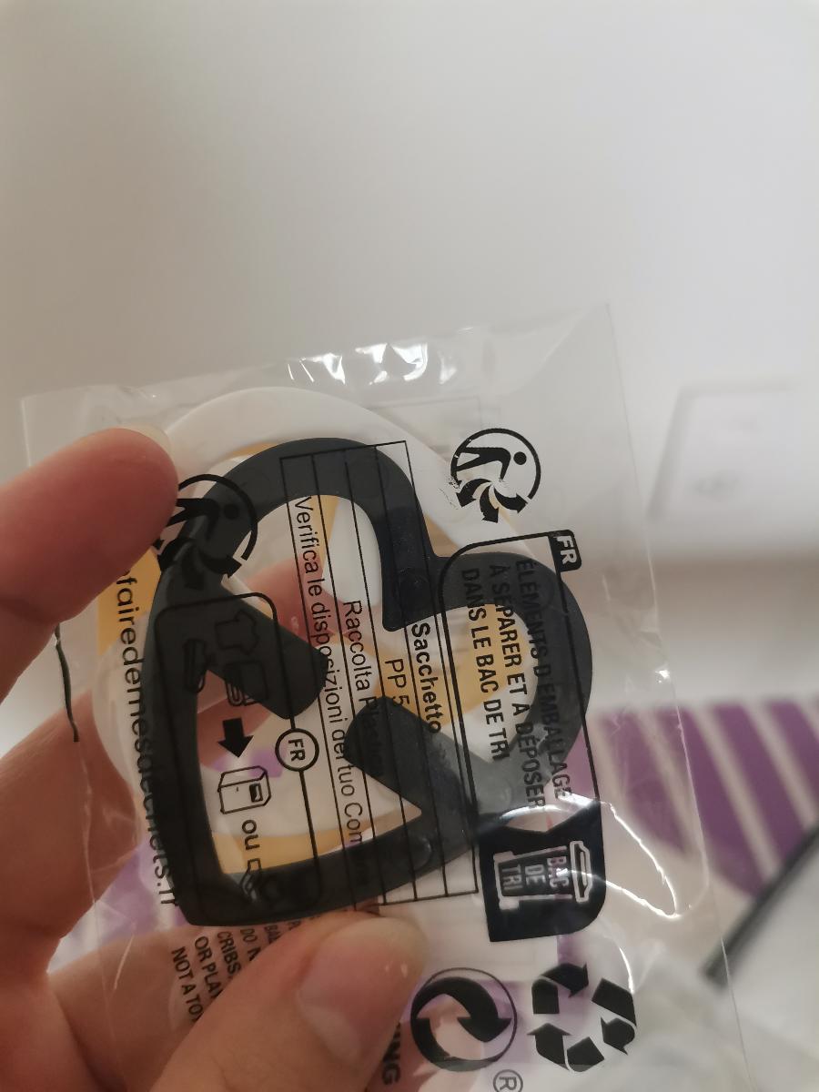 Women Bra Strap Clip Elegant Affordable Heart-Shaped