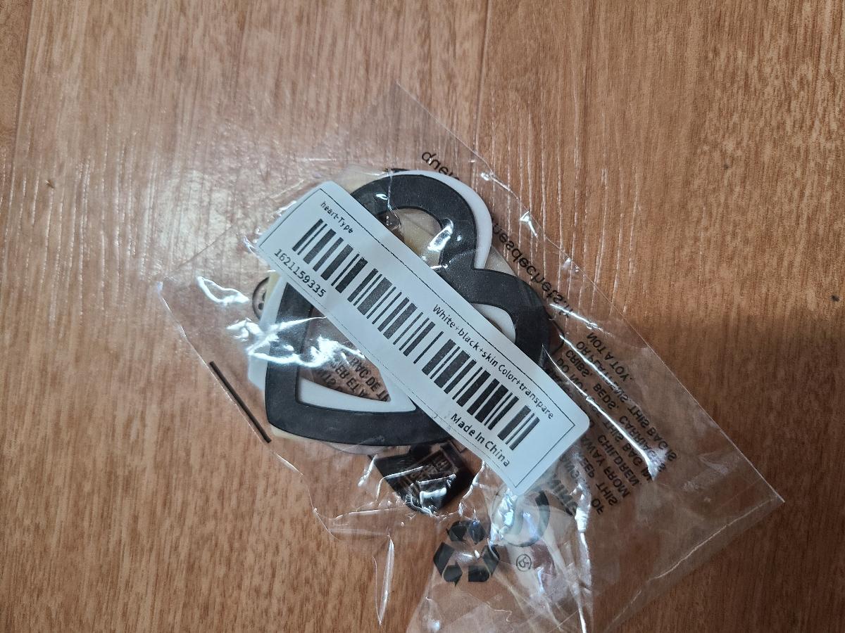 Women Bra Strap Clip Elegant Affordable Heart-Shaped