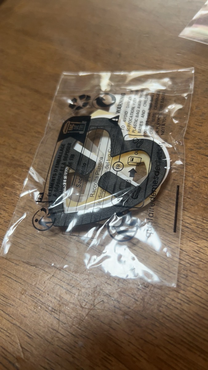 Women Bra Strap Clip Elegant Affordable Heart-Shaped