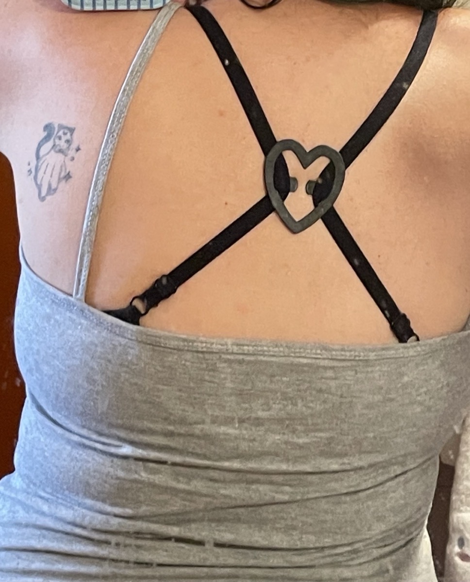 Women Bra Strap Clip Elegant Affordable Heart-Shaped