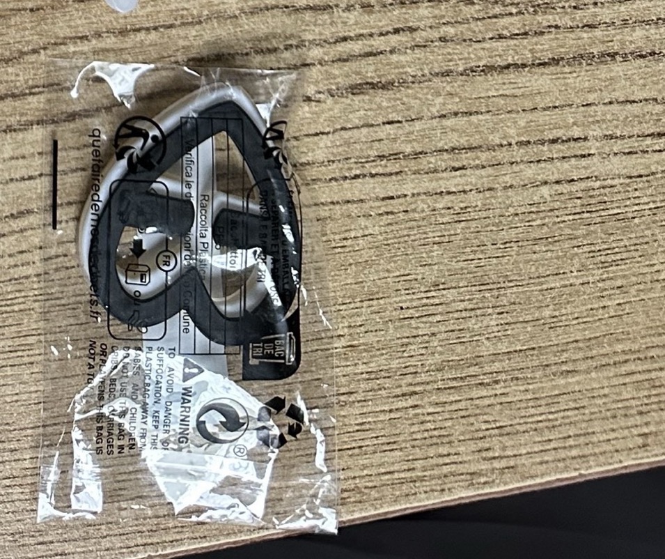 Women Bra Strap Clip Elegant Affordable Heart-Shaped