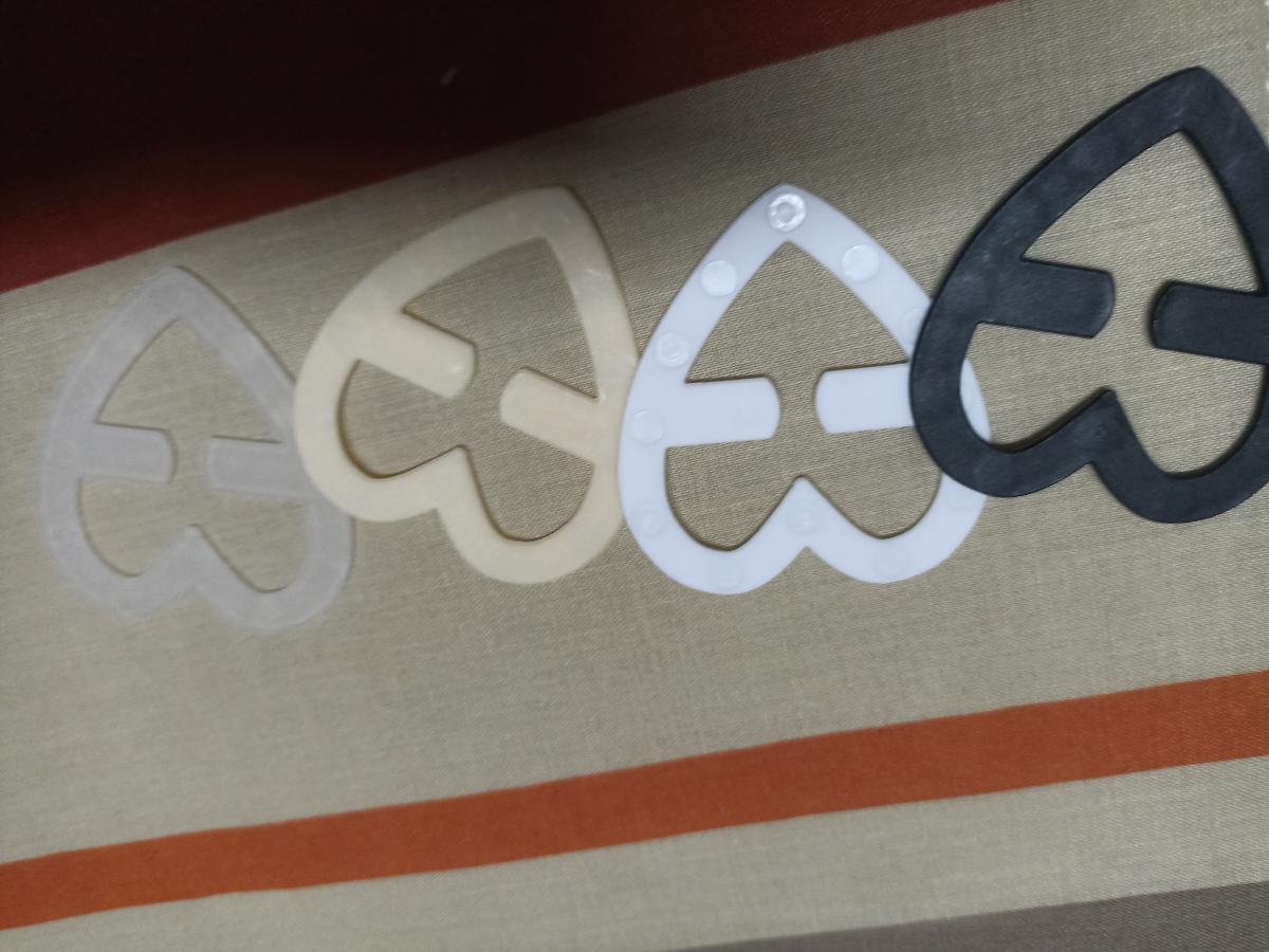 Women Bra Strap Clip Elegant Affordable Heart-Shaped