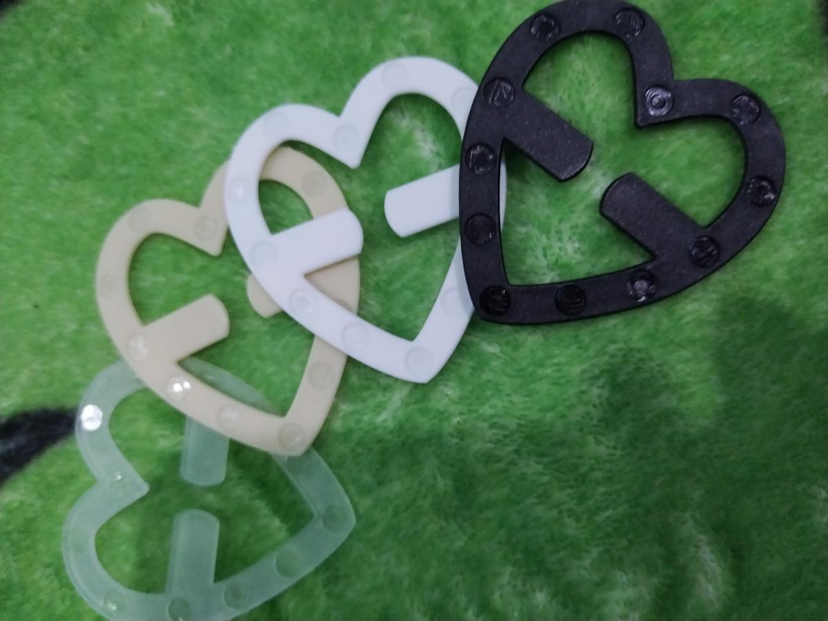 Women Bra Strap Clip Elegant Affordable Heart-Shaped