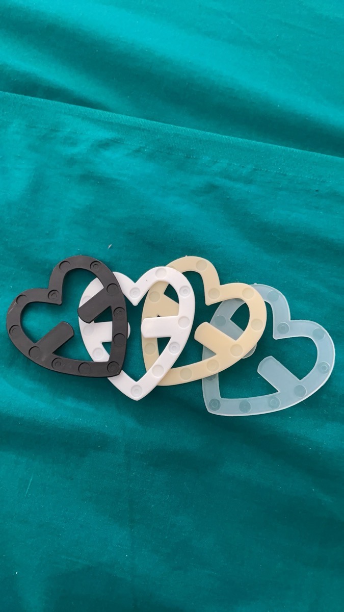 Women Bra Strap Clip Elegant Affordable Heart-Shaped