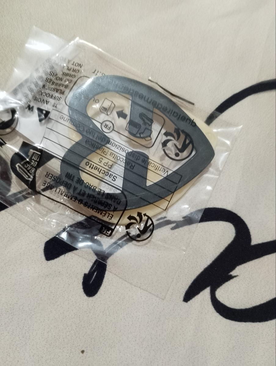 Women Bra Strap Clip Elegant Affordable Heart-Shaped