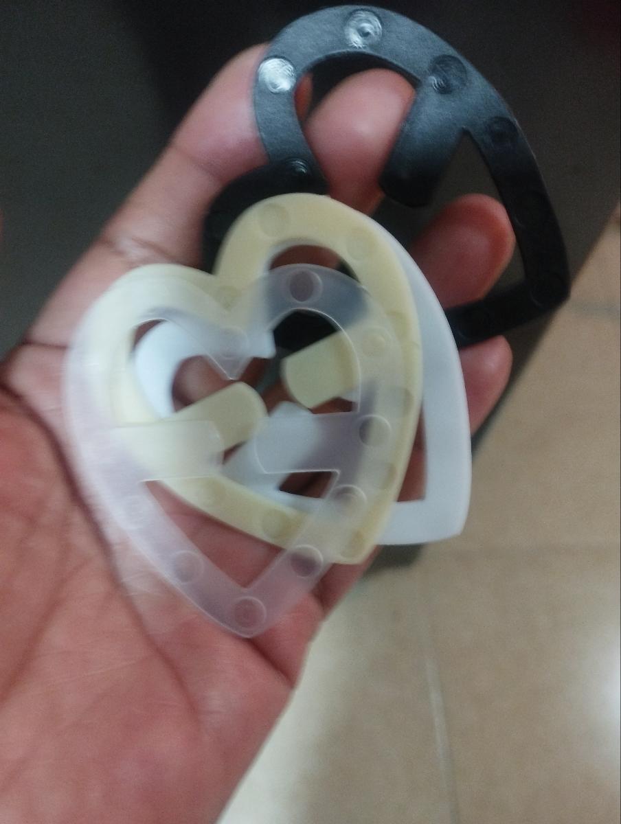 Women Bra Strap Clip Elegant Affordable Heart-Shaped