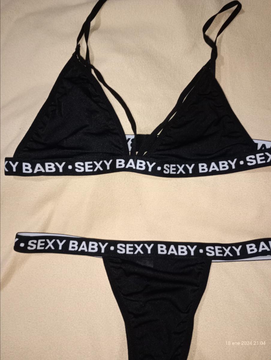 Plus Size Bra and Panty Elastic Sports Suit with Bold Letter