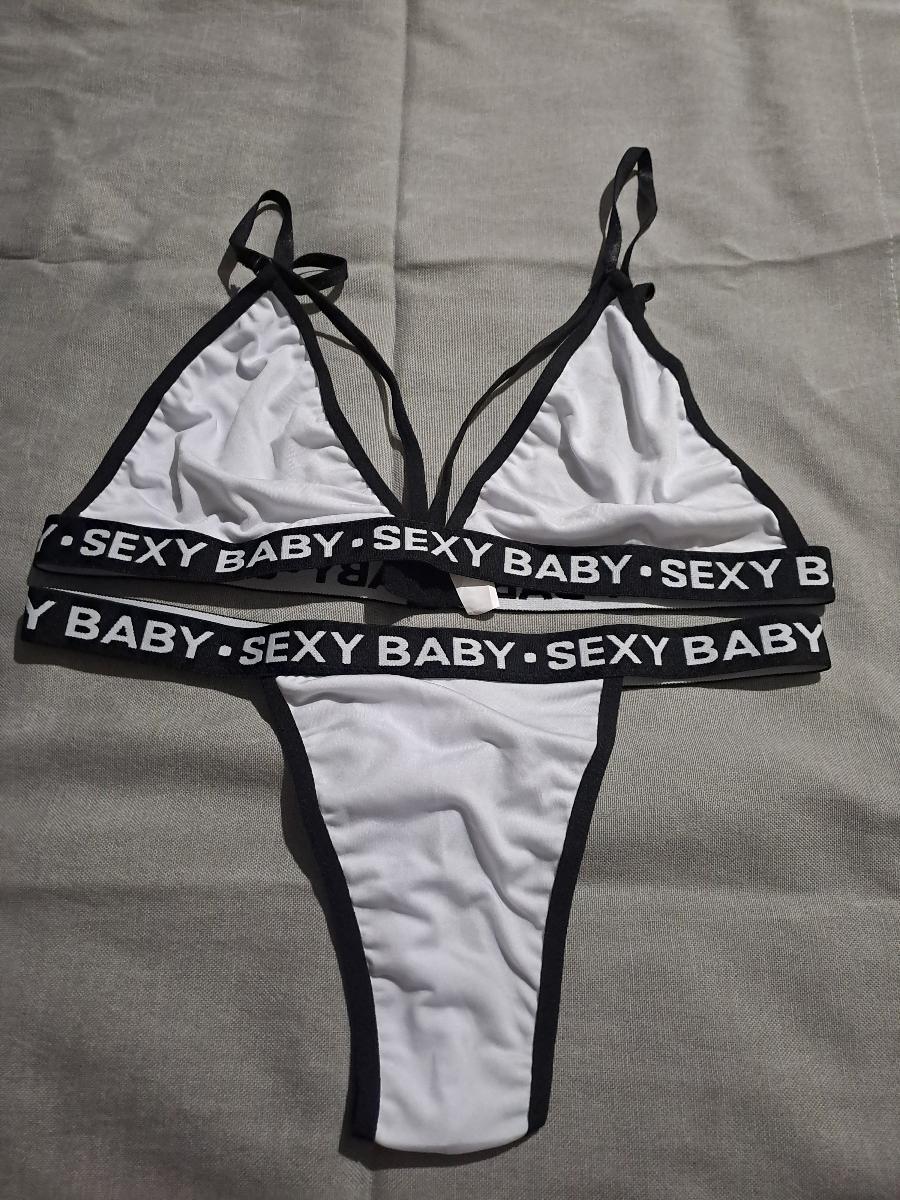 Plus Size Bra and Panty Elastic Sports Suit with Bold Letter