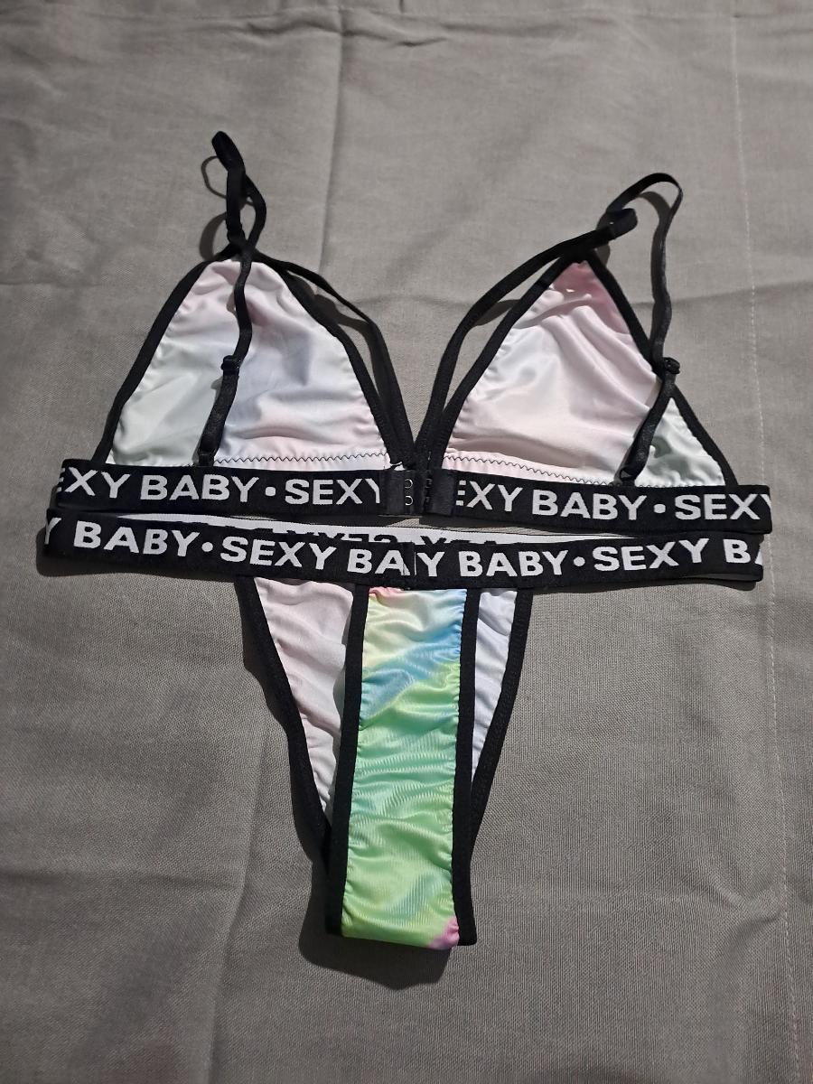 Plus Size Bra and Panty Elastic Sports Suit with Bold Letter
