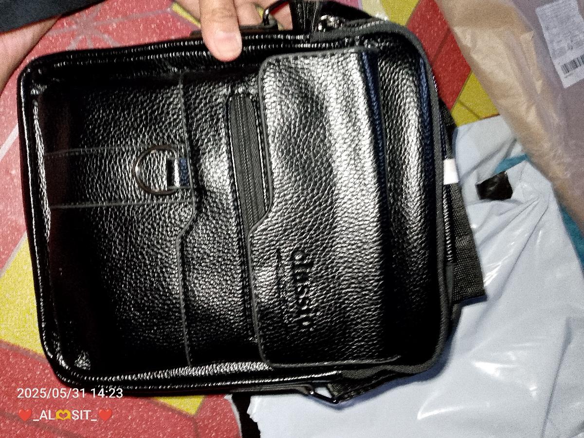 Men Vintage Shoulder Bag Multiple Compartments, Detachable Strap