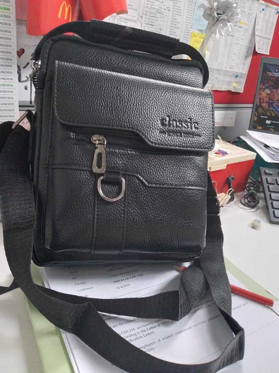 Men Vintage Shoulder Bag Multiple Compartments, Detachable Strap