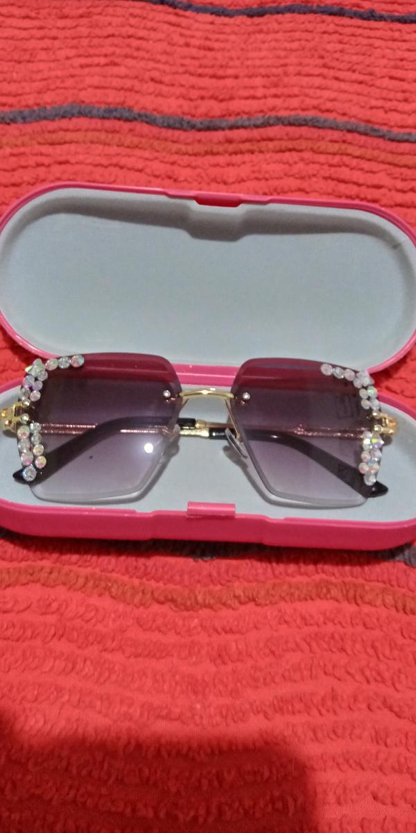 Rimless Square Glasses with a Starry
