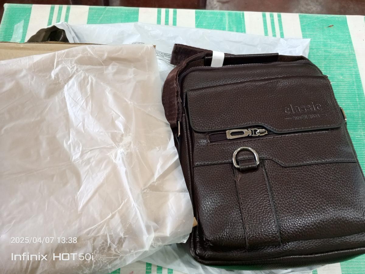 Men Vintage Shoulder Bag Multiple Compartments, Detachable Strap