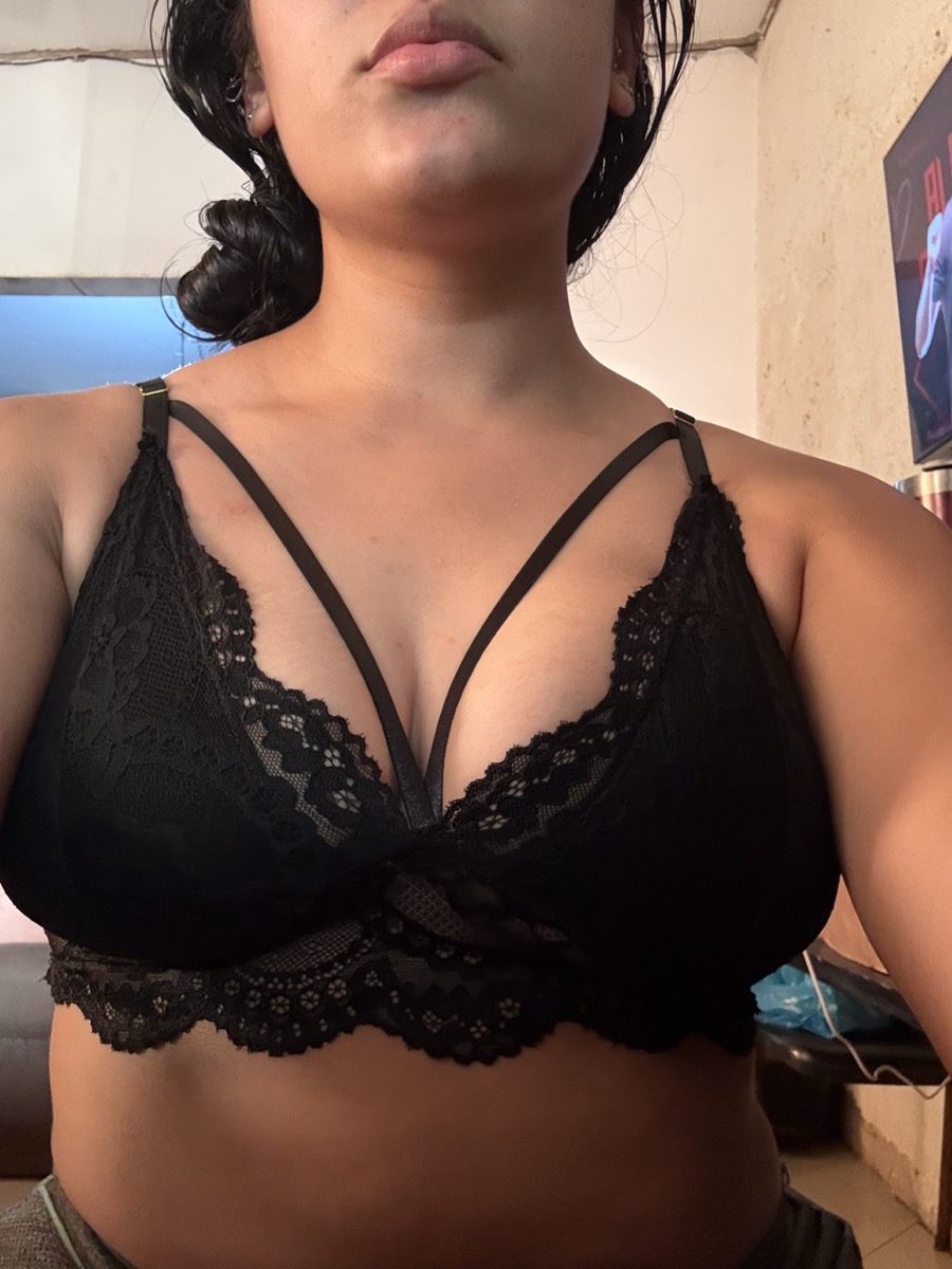 Lace Elegant Bra and Briefs Captivating Set 2-Piece Women