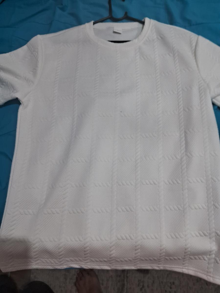 Men Casual Crew Neck T-Shirt Captivating Soft Jacquard Fabric Regular Fit