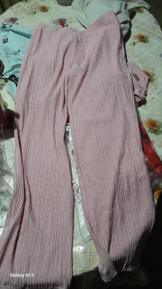 Wide-Leg Pants Two-Piece Set Elegant Women Alluring V-Neck