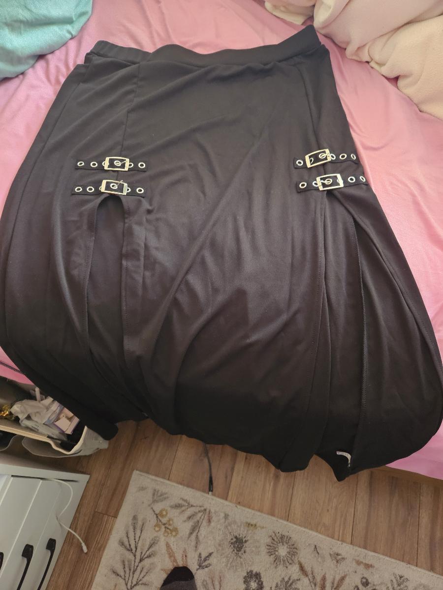 Gothic Maxi Slit Skirt with Charming High-Waisted Plus Size Elastic Waistband