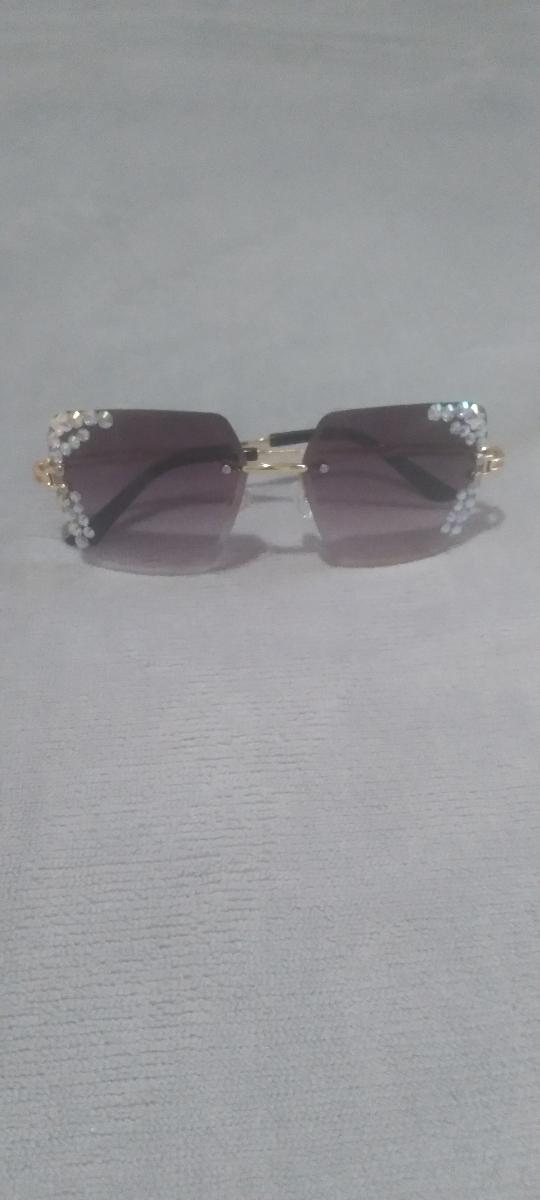 Rimless Square Glasses with a Starry