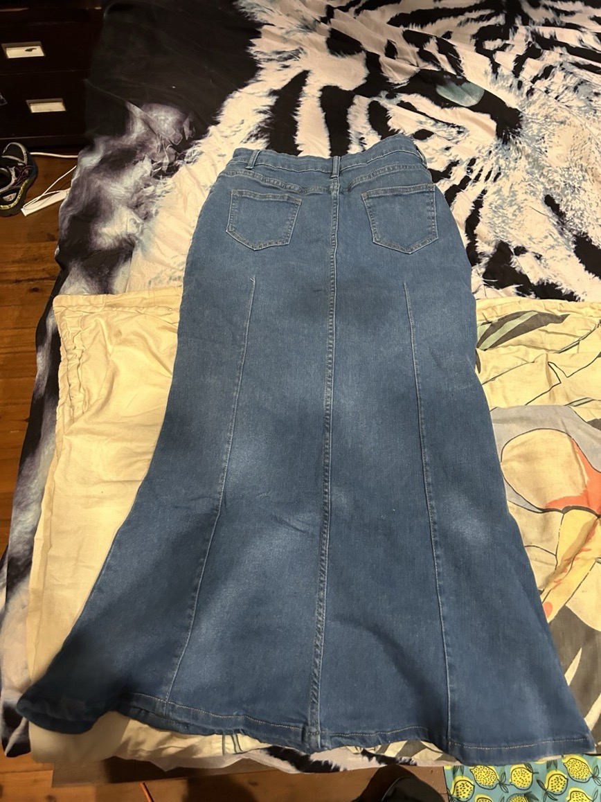 Flared Denim Maxi Skirt for Women Stylish High‑Waisted Attractive