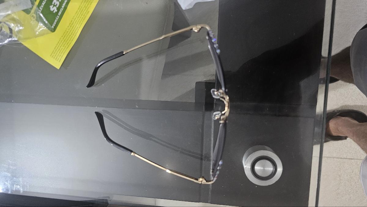Rimless Square Glasses with a Starry