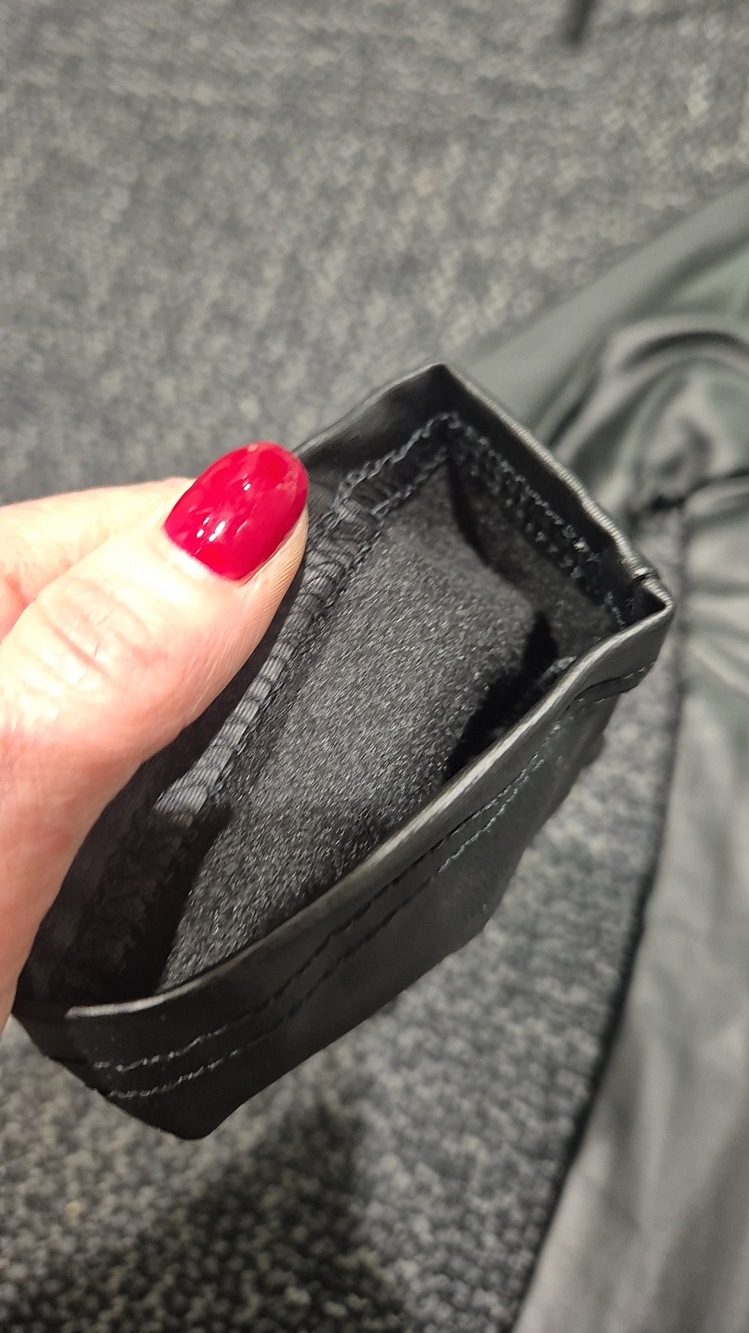 Women Elegant Bodycon Mini Dress with Captivating Front Zipper Detail