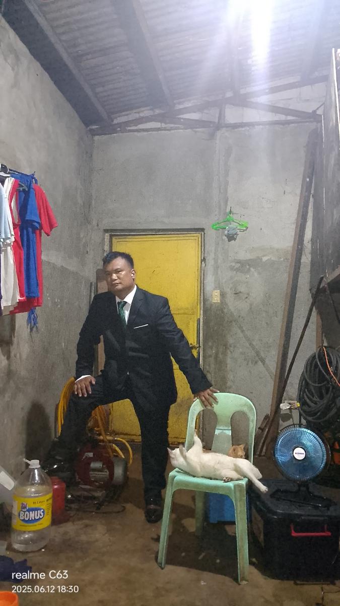 Luxury Men 4‑Piece Plaid Necktie Set Captivating Simple & Elegant