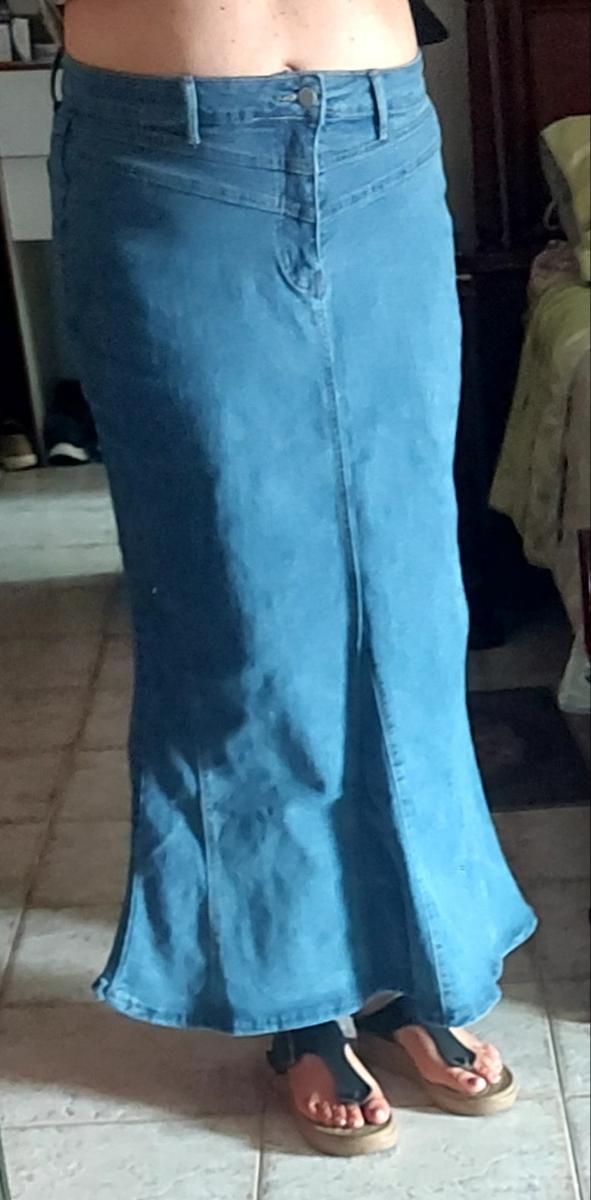 Flared Denim Maxi Skirt for Women Stylish High‑Waisted Attractive