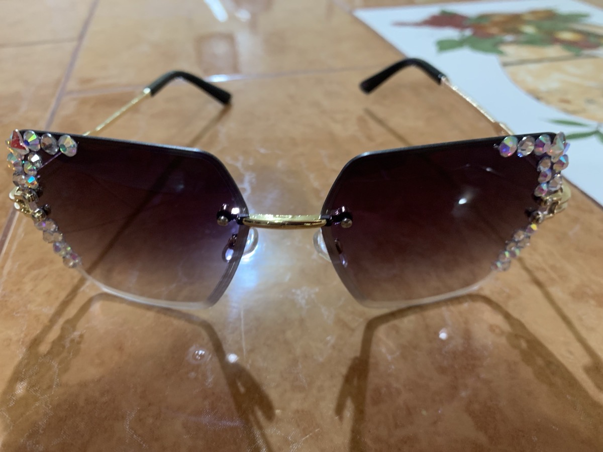 Rimless Square Glasses with a Starry