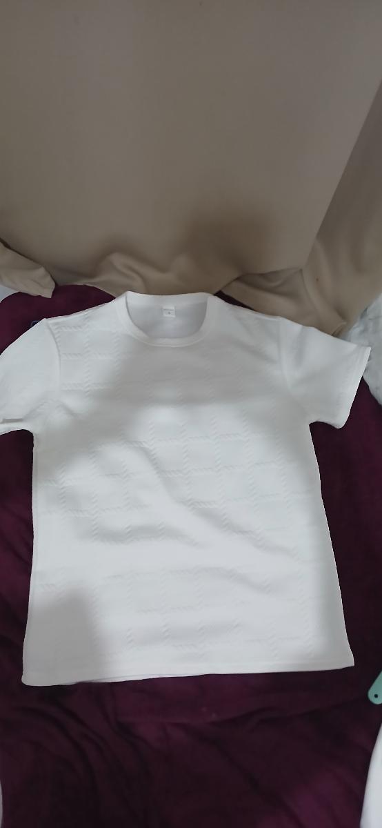 Men Casual Crew Neck T-Shirt Captivating Soft Jacquard Fabric Regular Fit