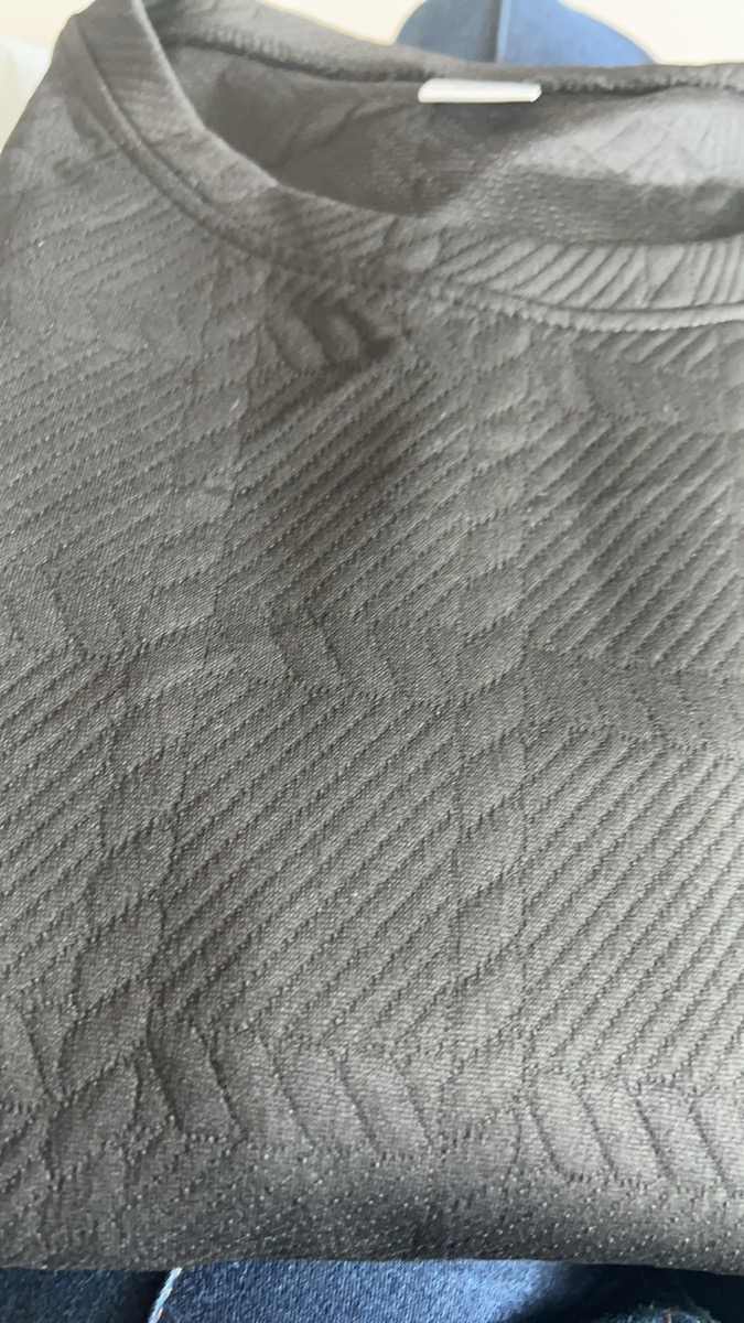 Men Casual Crew Neck T-Shirt Captivating Soft Jacquard Fabric Regular Fit