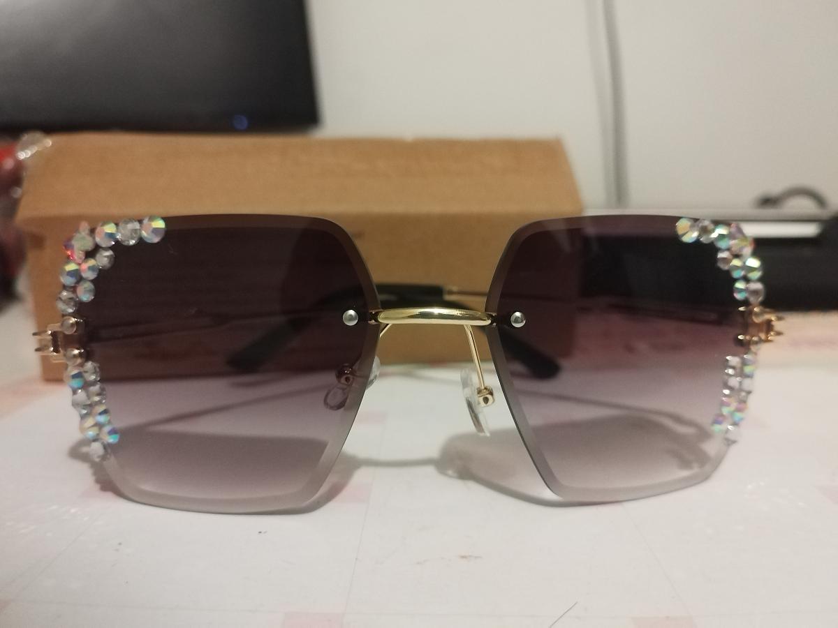 Rimless Square Glasses with a Starry