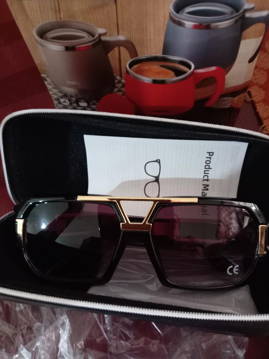 Rimless Square Glasses with a Starry