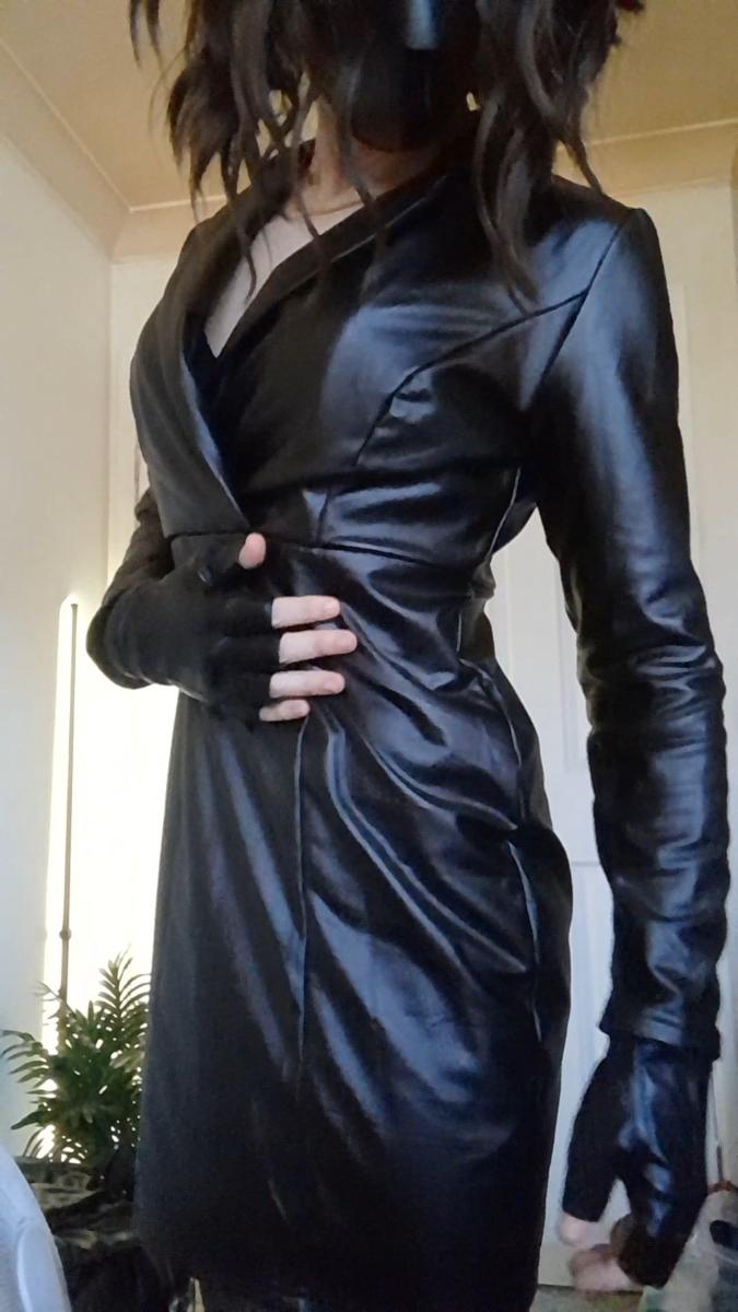 Bodycon Elegant Mini Dress for Women Alluring Long Sleeve