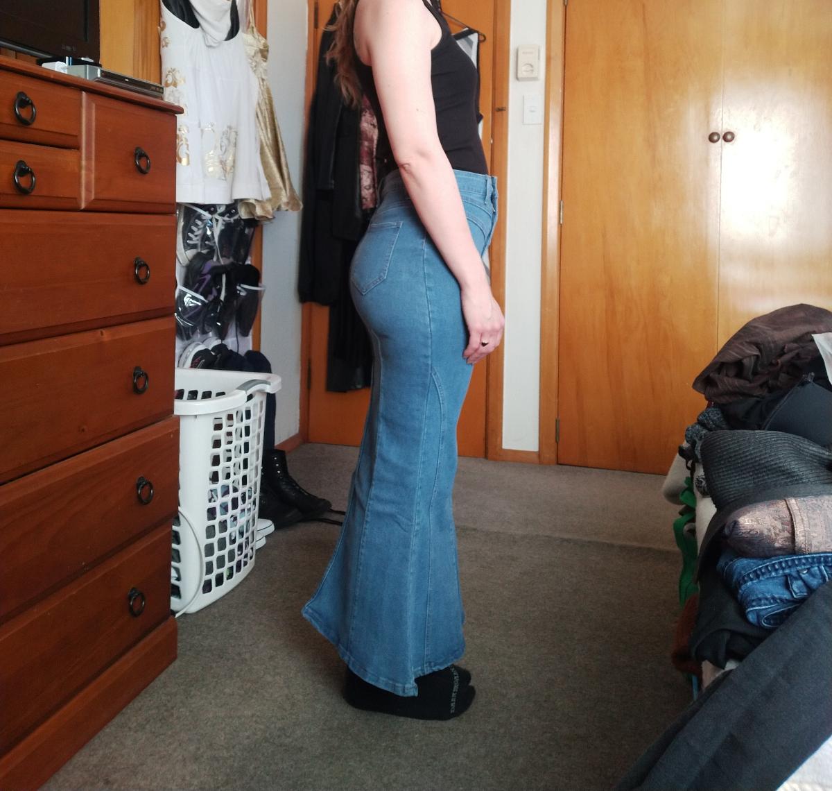 Flared Denim Maxi Skirt for Women Stylish High‑Waisted Attractive