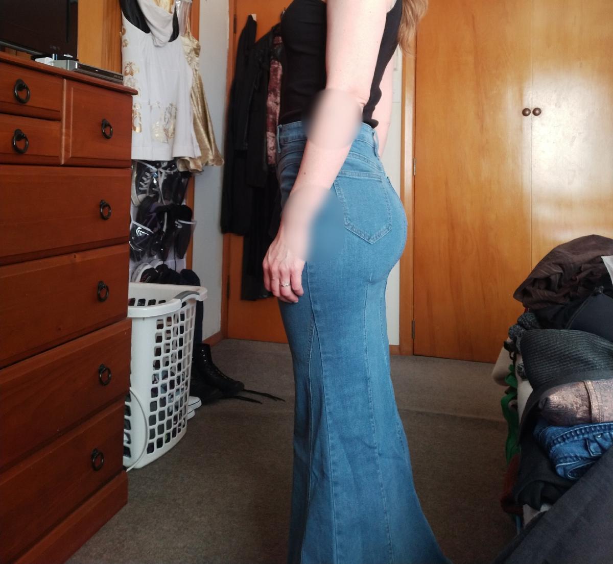 Flared Denim Maxi Skirt for Women Stylish High‑Waisted Attractive