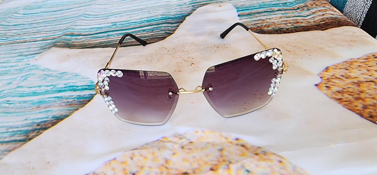 Rimless Square Glasses with a Starry