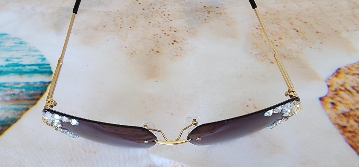 Rimless Square Glasses with a Starry