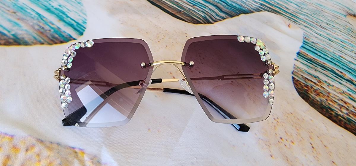 Rimless Square Glasses with a Starry