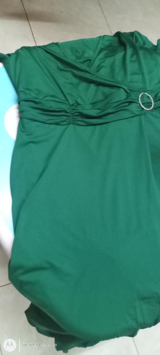 Off‑Shoulder Midi Dress with High‑Waist Silhouette