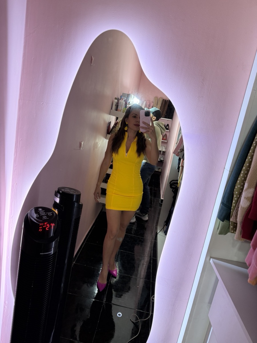 Sexy Sleeveless Bodycon Mini Dress for Women Elegant Stretchy Affordable Look for Casual Parties and Formal Events