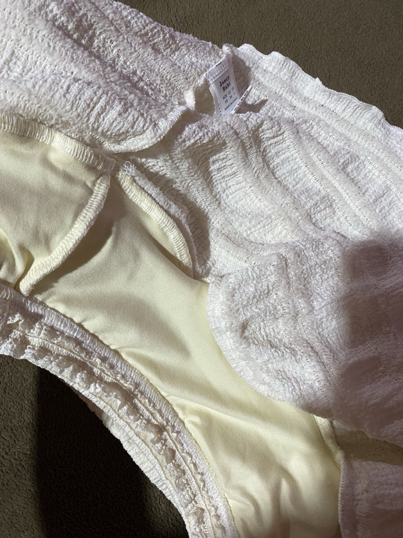 Ladies High-Waisted Mini Skirt Stylish and Comfortable Step into Bold