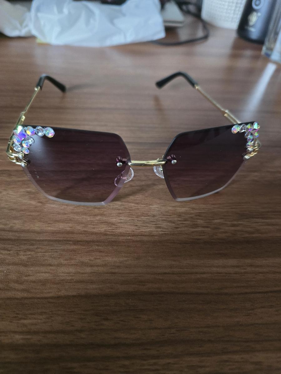 Rimless Square Glasses with a Starry