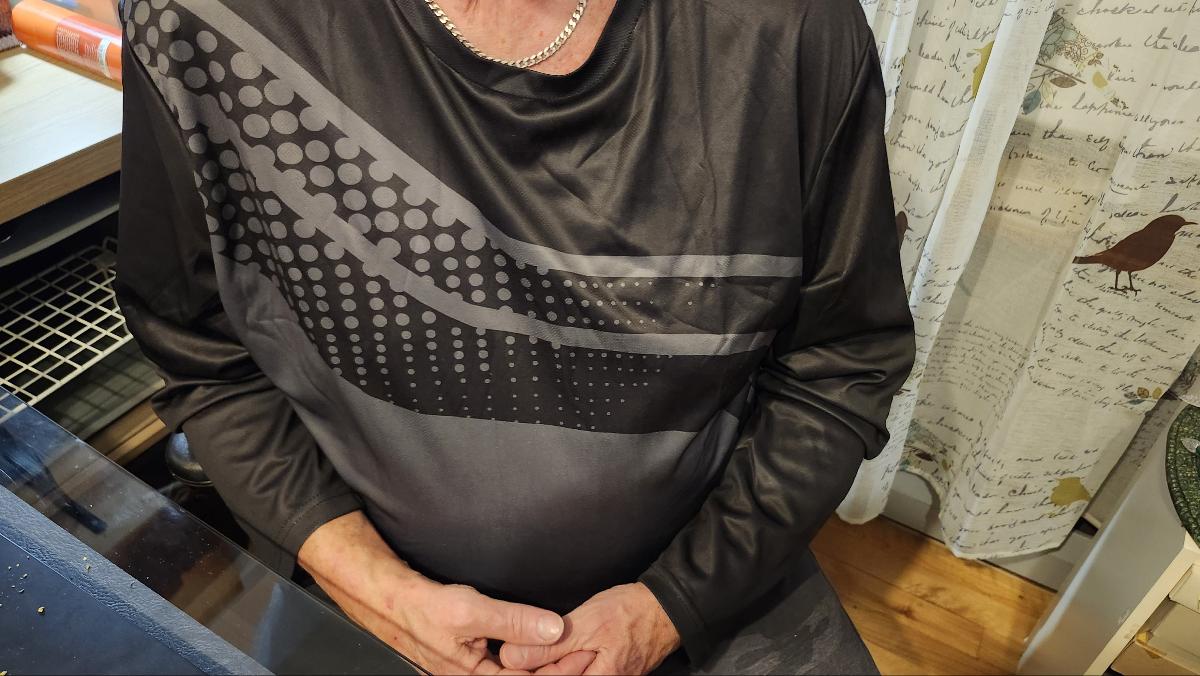 Men Casual Long Sleeve T-Shirt with Unique Brilliant Beaming Print