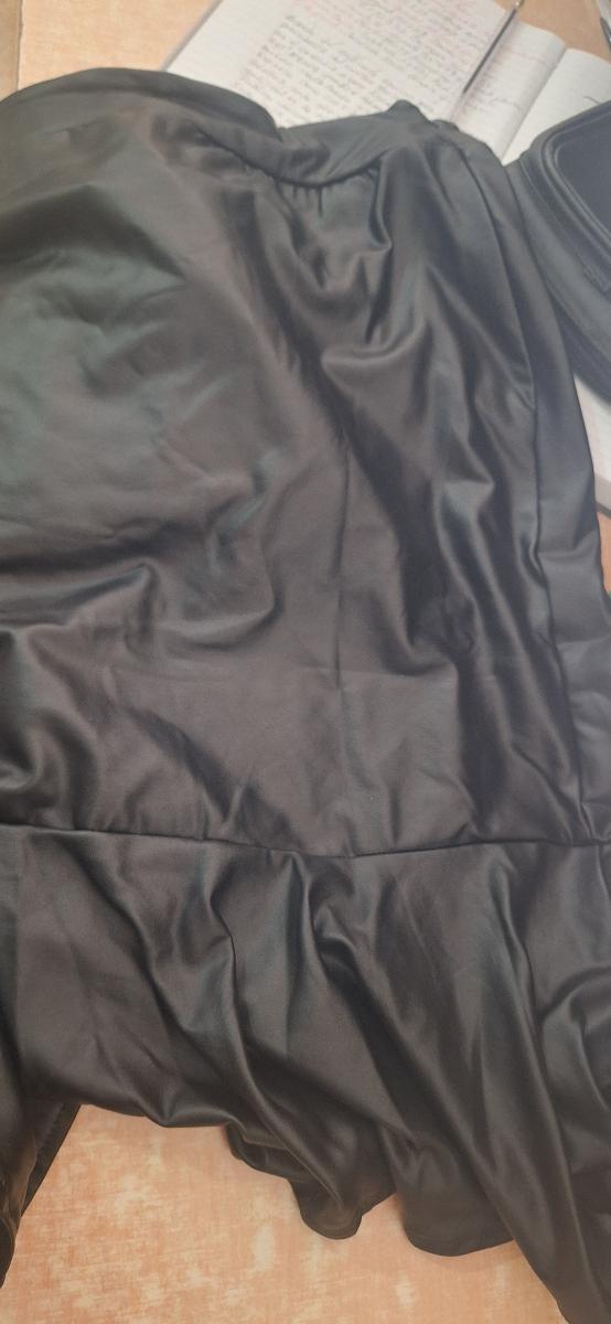 Ruffled Elegant Women Skirt Matte Black High‑Waisted Silhouette