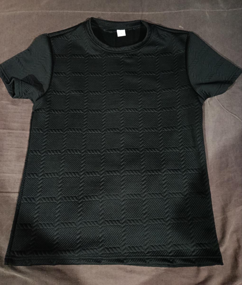 Men Casual Crew Neck T-Shirt Captivating Soft Jacquard Fabric Regular Fit