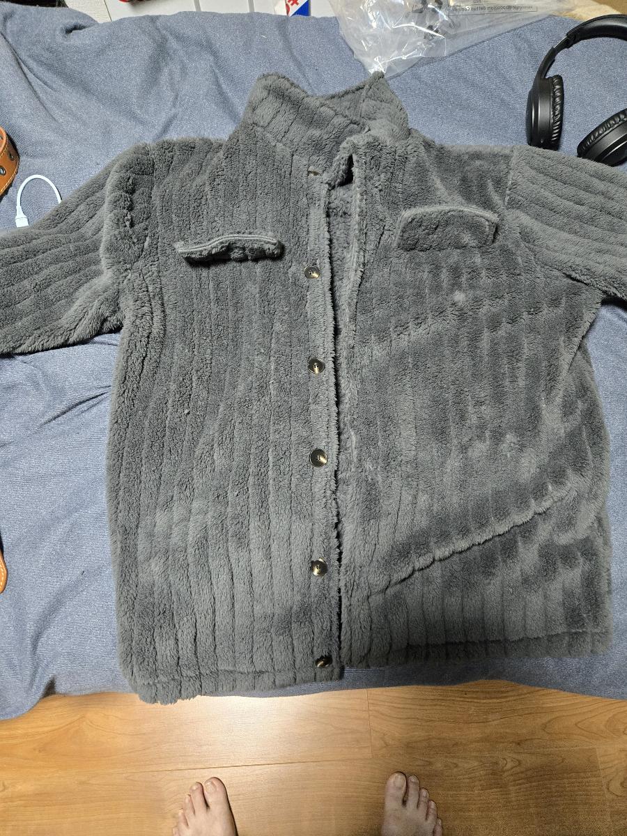 Men Winter Plush Jacket with Luxurious Collar & Soft