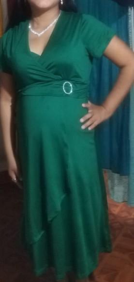 Off‑Shoulder Midi Dress with High‑Waist Silhouette